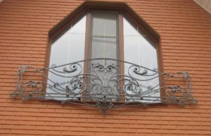 Französische Balkone aus Schmiedeeisen №4
