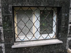 Schmiedeeisen Fenstergitter №11