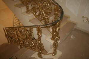 Treppengeländer aus Bronze №12